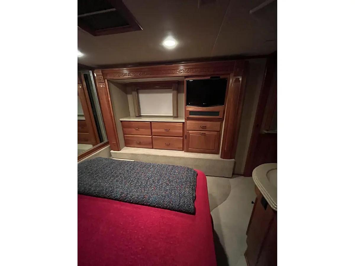 Used 2008 Monaco Dynasty Squire IV