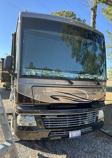 Used 2015 36' Fleetwood Bounder 35K