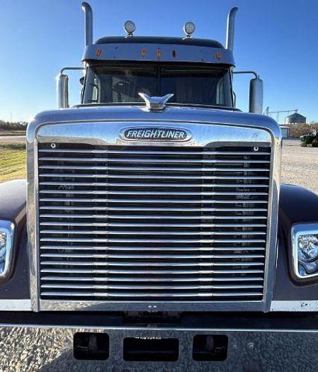 Used 2012 Freightliner Coronado 132