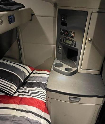 Used 2019 Peterbilt 579