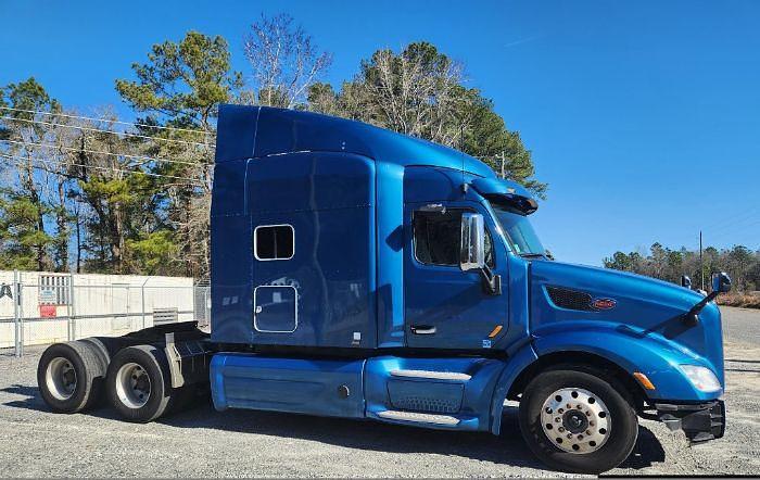 Used 2015 Peterbilt 579