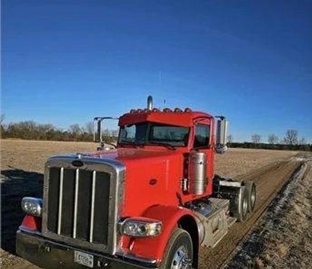 Used 2011 Peterbilt 388