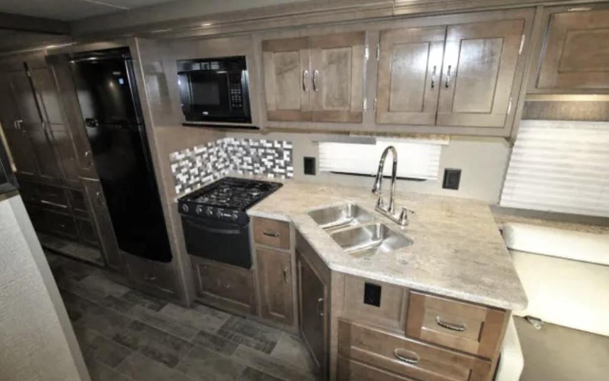 Used 2019 Winnebago Intent 29L Class A Motorhome