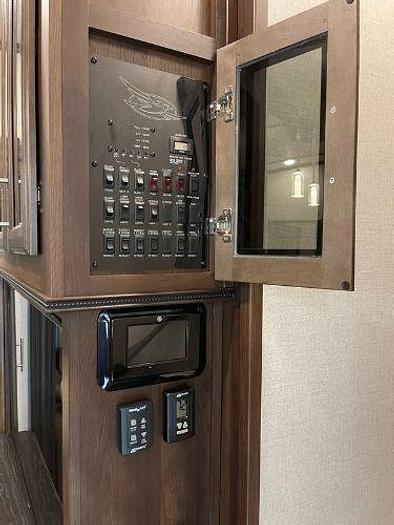 Used 2019 Jayco North Point 379DBFS