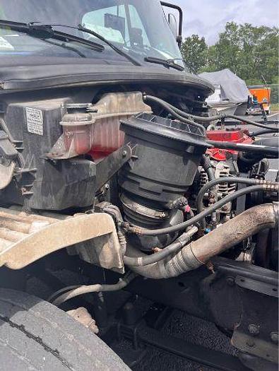 Used 2010 Freightliner M2106 Box Truck