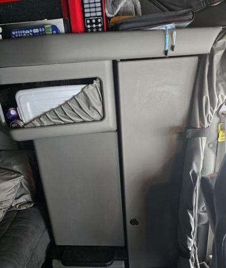 Used 2014 KENWORTH T660