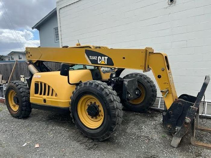 Used 2007 CATERPILLAR TL642