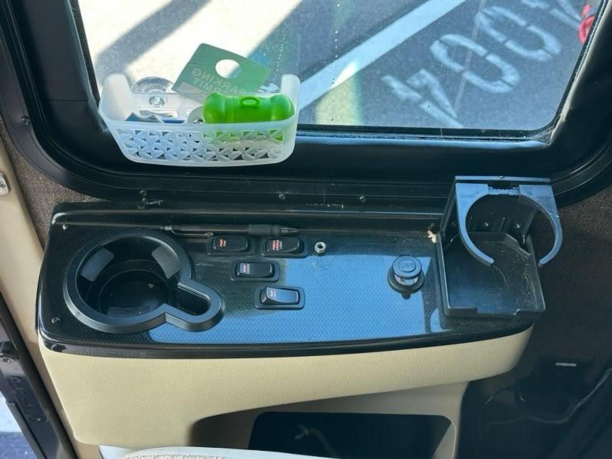 Used 2016 Tiffin Motorhomes Phaeton 40QBH Class A Motorhome