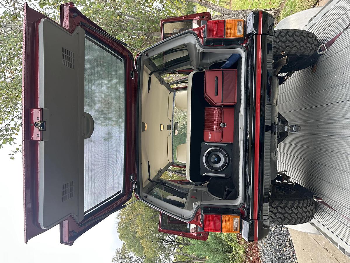 Used 1996 Jeep Cherokee 2WD 4-Door