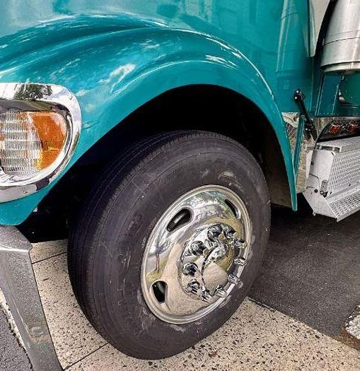 Used 2001 INTERNATIONAL 9900