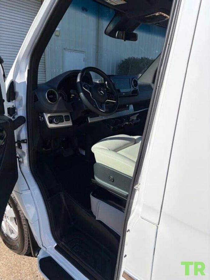 Used 2023 Airstream Interstate 19