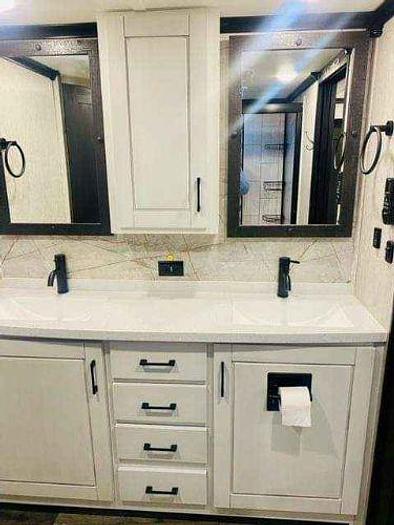 Used 2023 Crossroads Redwood 4001LK