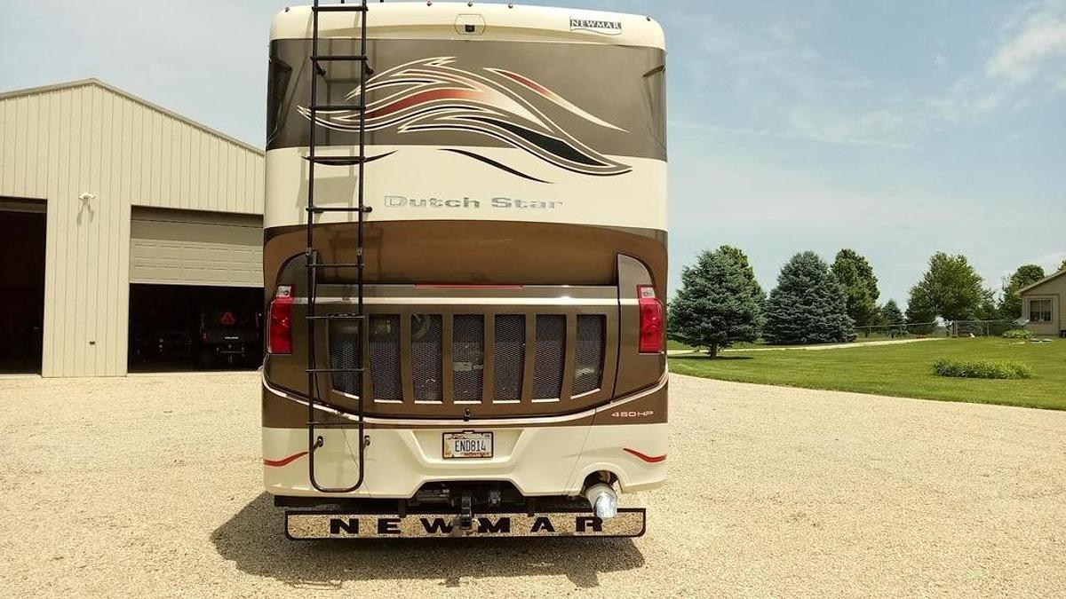 Used 2013 Newmar Dutch Star 4318