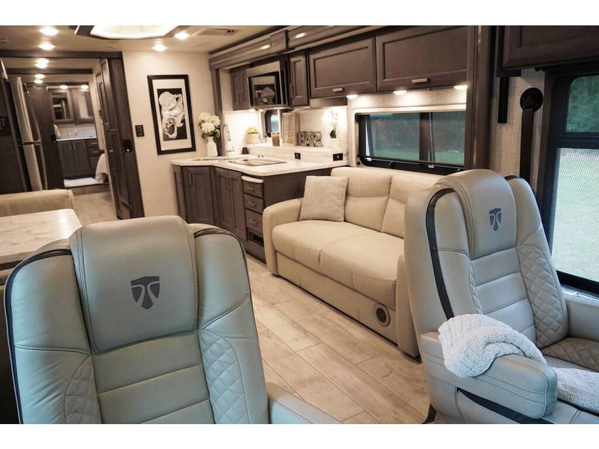 Used 2023 Thor Aria 4000