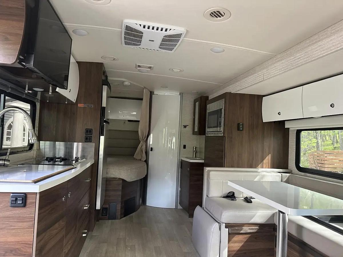 Used 2020 Winnebago View 24J