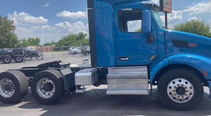 Used 2018 Peterbilt 579