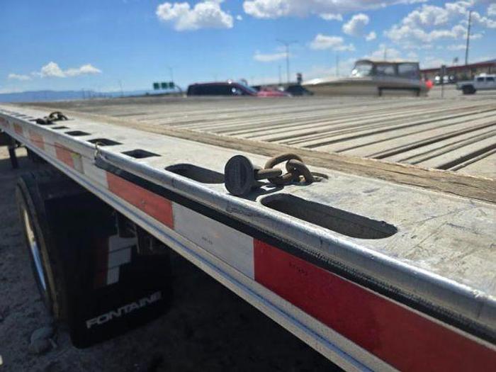 Used 2020 Fontaine Flatbed Trailer