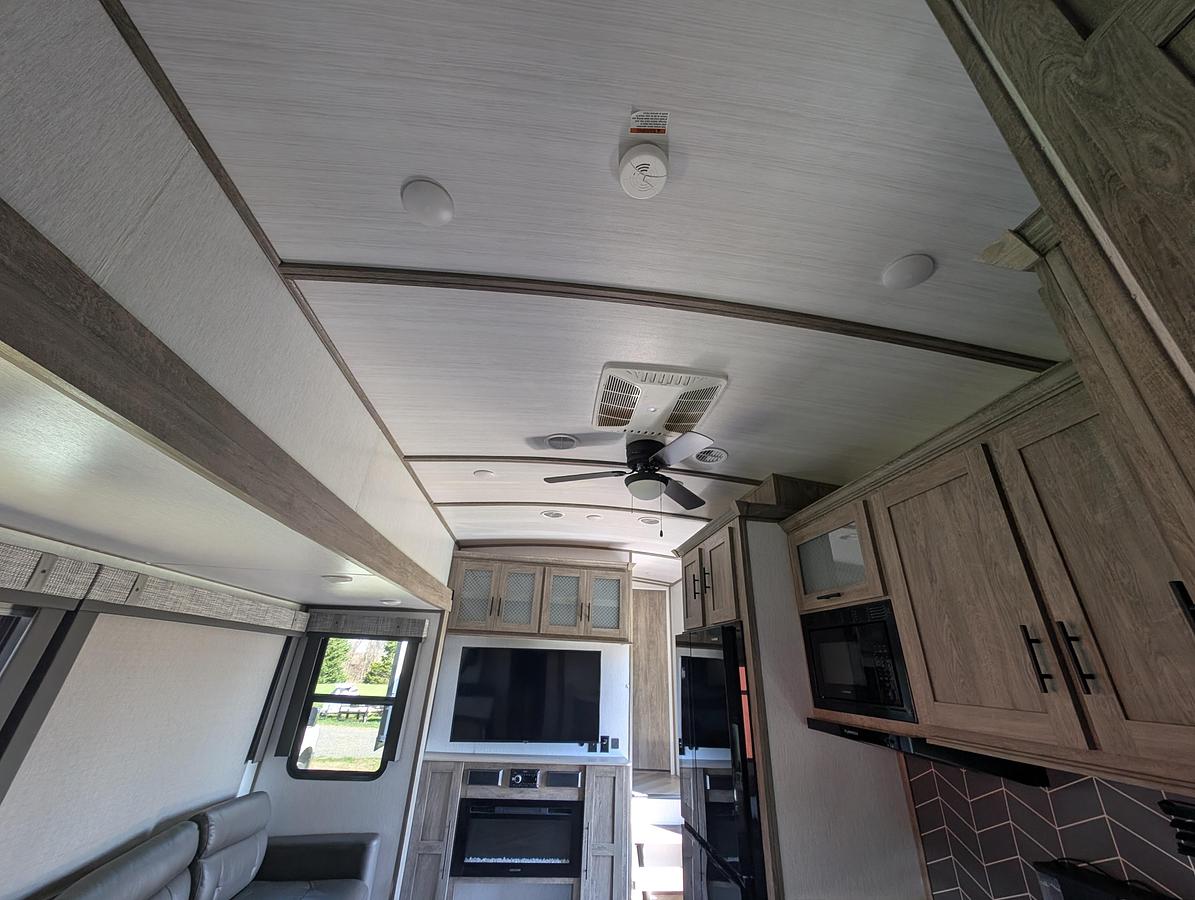 Used 2022 Forest River Salem Hemisphere 356qb