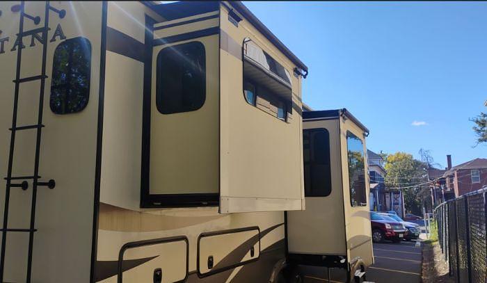 Used 2017 Keystone Montana 3791RD