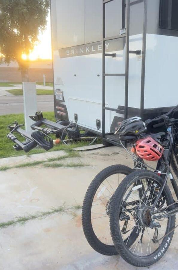 Used 2025 Brinkley Z2900 Fifth Wheel