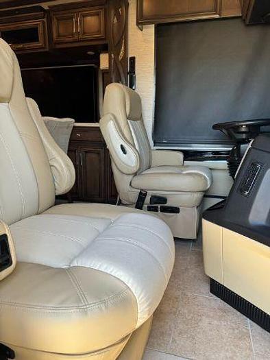 Used 2019 Newmar Ventana 3407