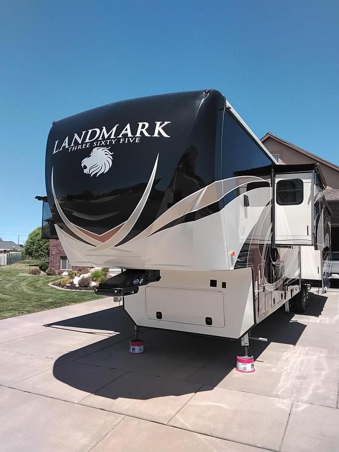 Used 2019 Heartland Landmark 365 Newport Fifth Wheel