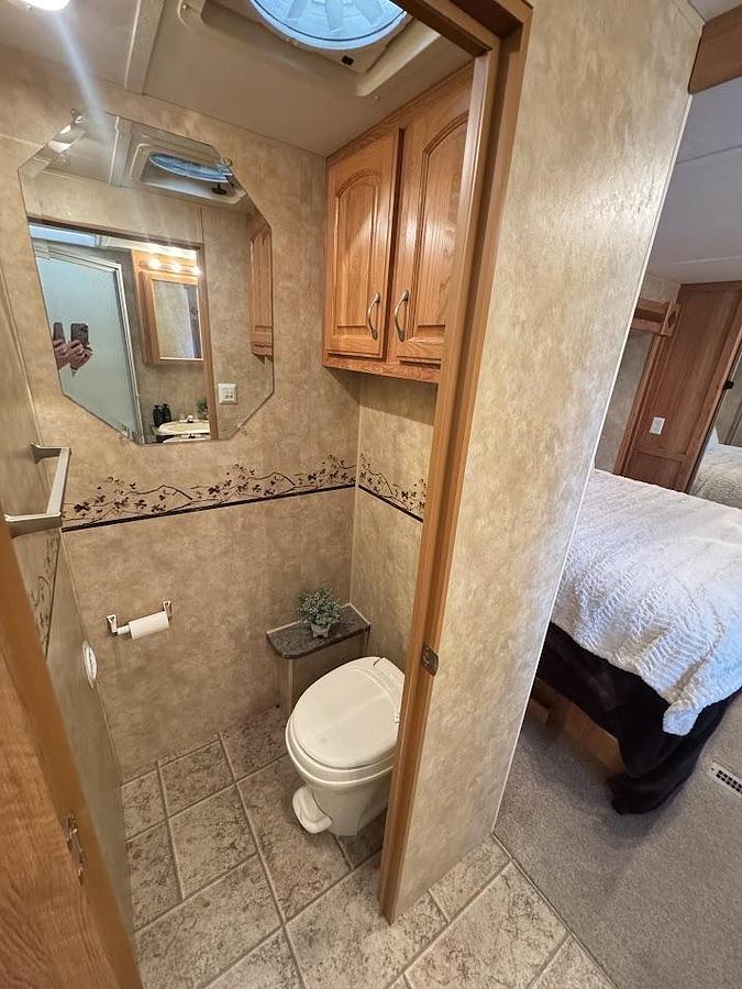 Used 2010 Jayco Eagle 320RLDS Travel Trailer