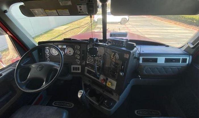 Used 2019 Freightliner 122SD