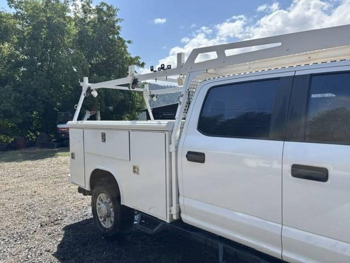 Used 2018 Ford F-350 Super Duty Crew Cab