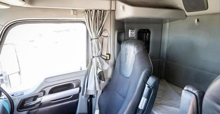 Used 2020 Kenworth T880