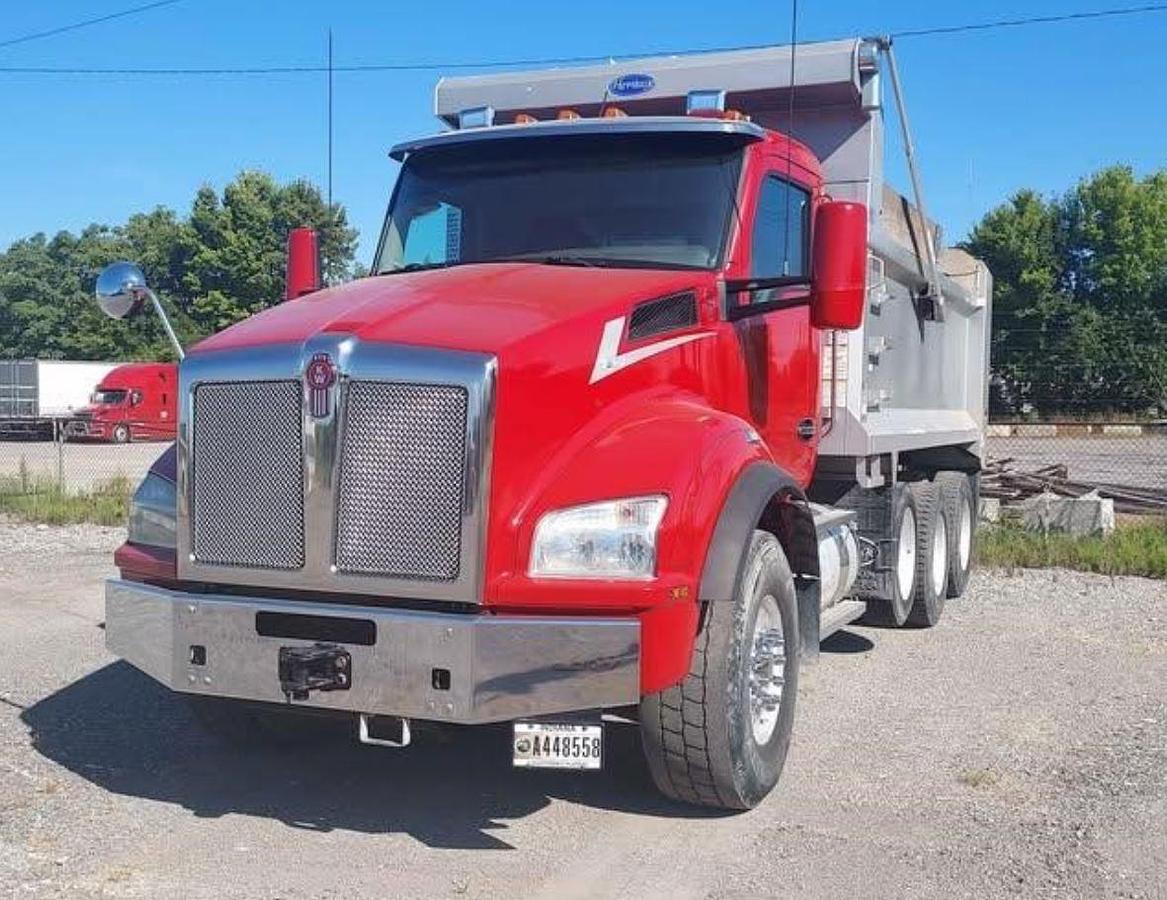 Used 2020 KENWORTH T880 Dump Truck