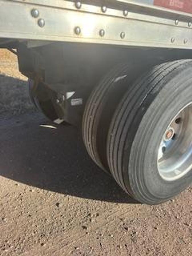 Used 2015 Wilson Hopper Grain Trailer