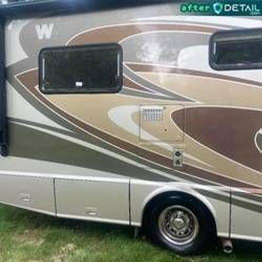 Used 2013 Winnebago Via 25Q