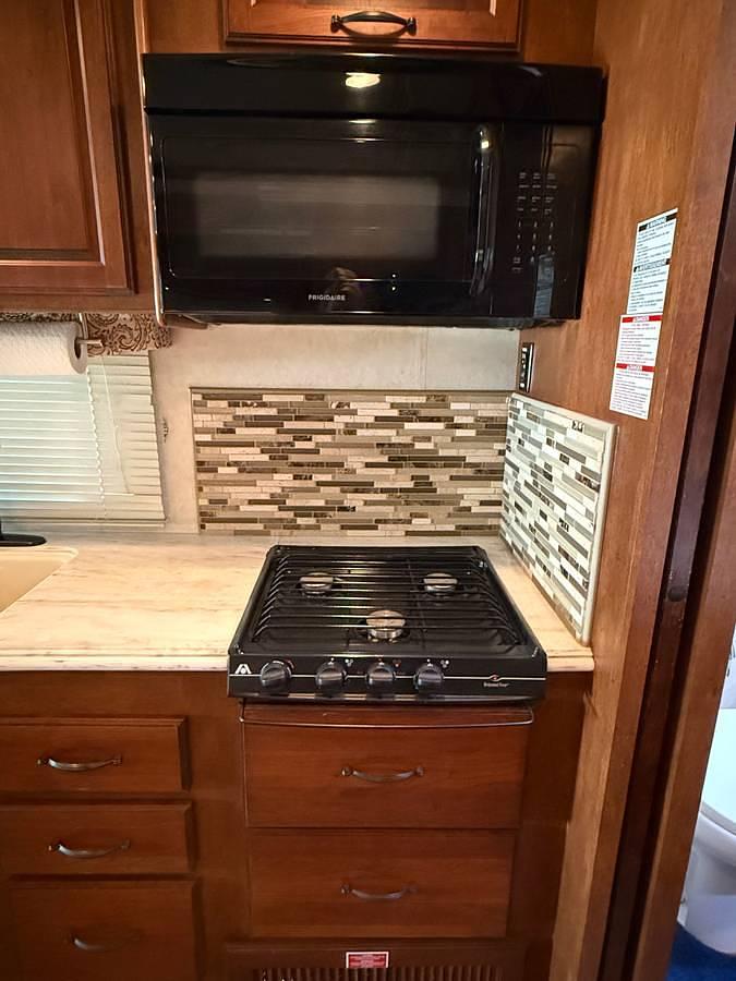 Used 2013 Coachmen Sportscoach Cross Country 385DS Class A Motorhome