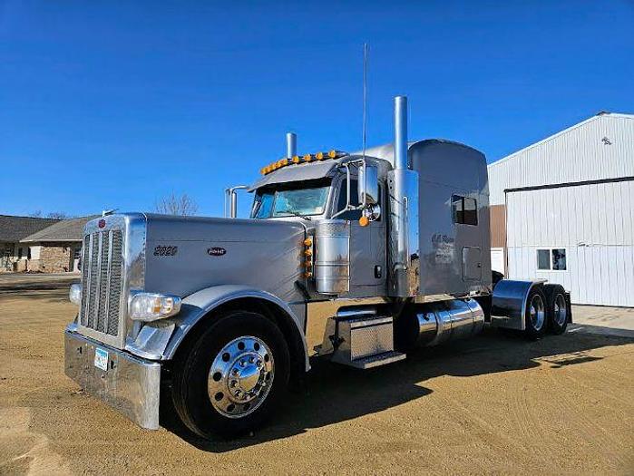 Used 2020 Peterbilt 389