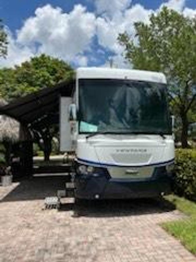 Used 2022 Newmar Ventana 4334