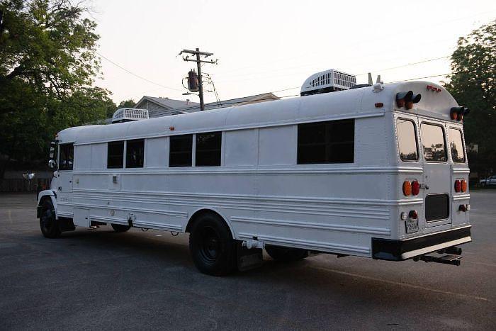 Used 2007 Freightliner FS-65 Digital Nomad Skoolie Motorhome