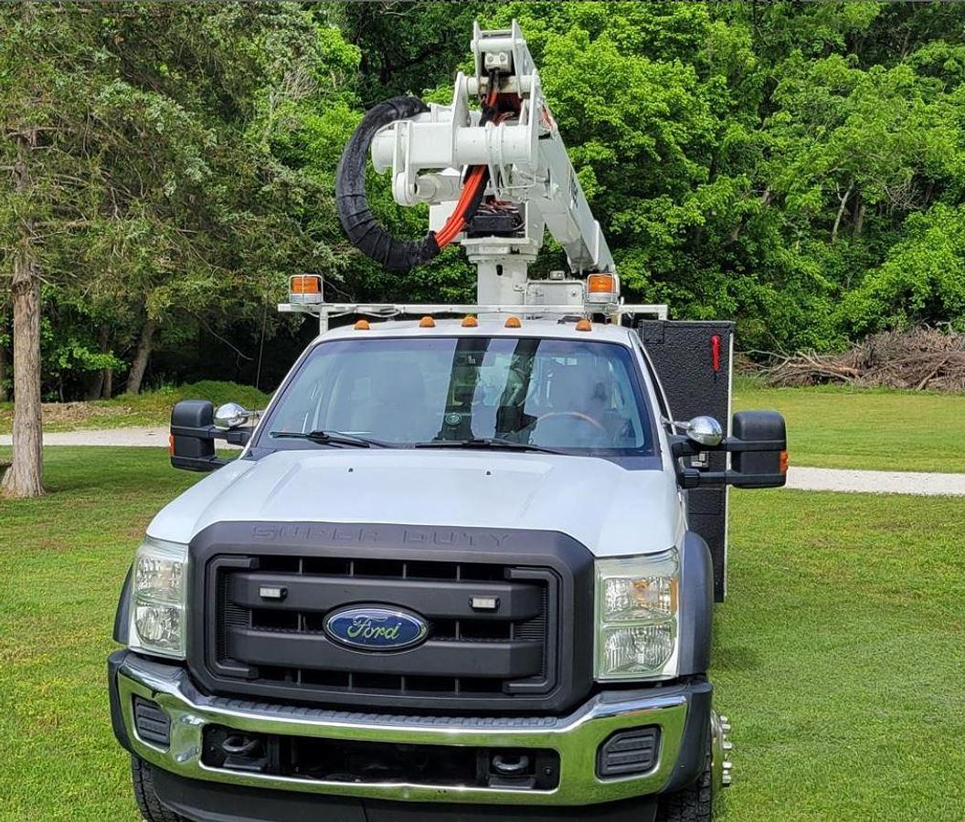 Used 2012 FORD F550 with MOUNTED 2012 ALTEC AT40G 45FT BOOM LIFT