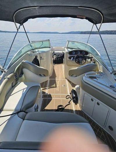 Used 2020 Sea Ray 240 Sundeck