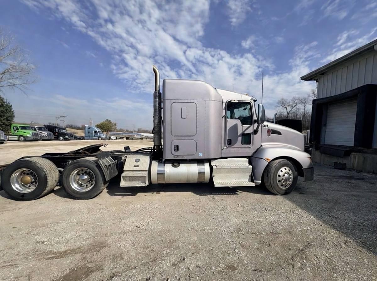 Used 2013 Kenworth T660