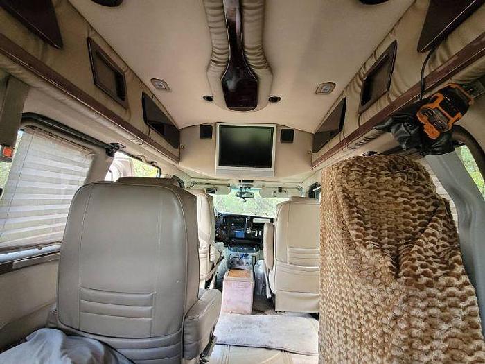 Used 2004 Chevrolet Express Passenger with Wheelchair Lift