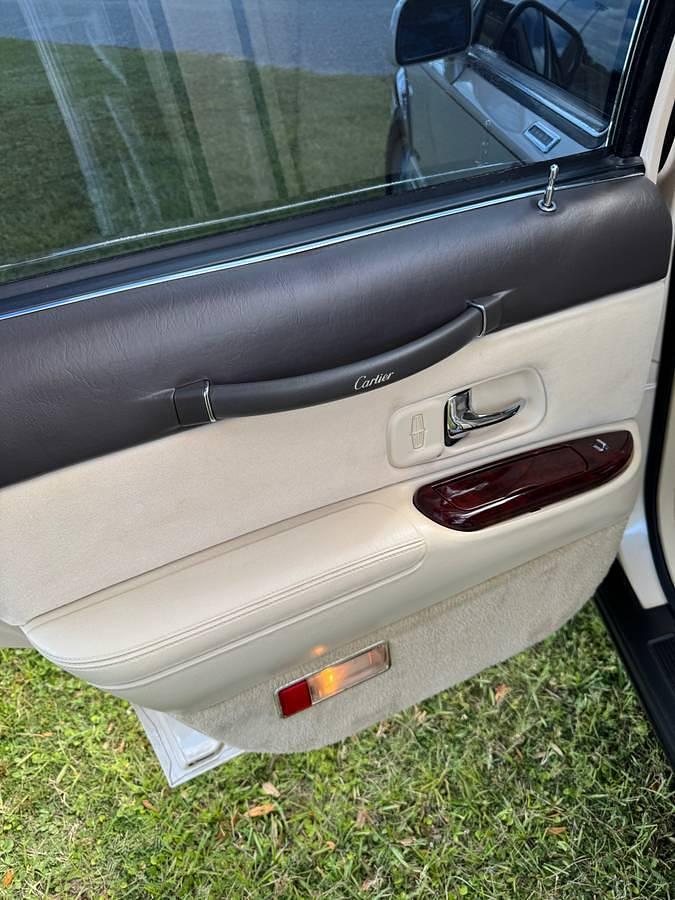 Used 1996 Lincoln Town Cartier