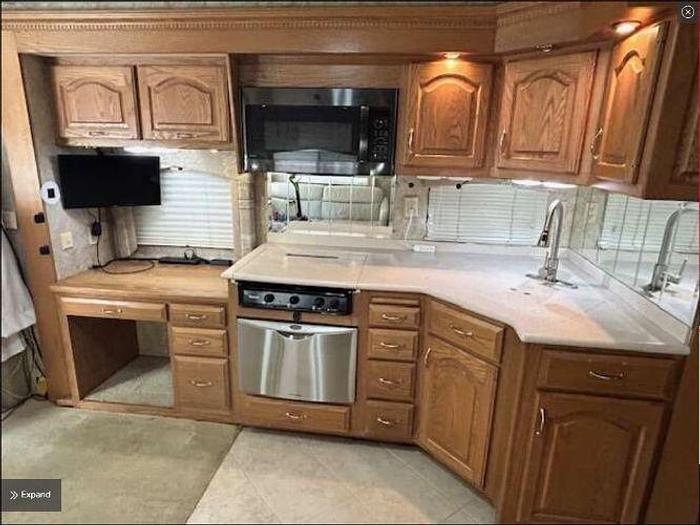 Used 2004 Travel Supreme Envoy 40DS04