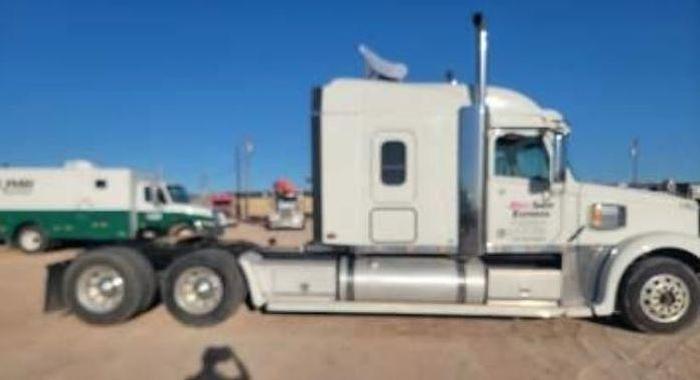 Used 2016 Freightliner CORONADO 132