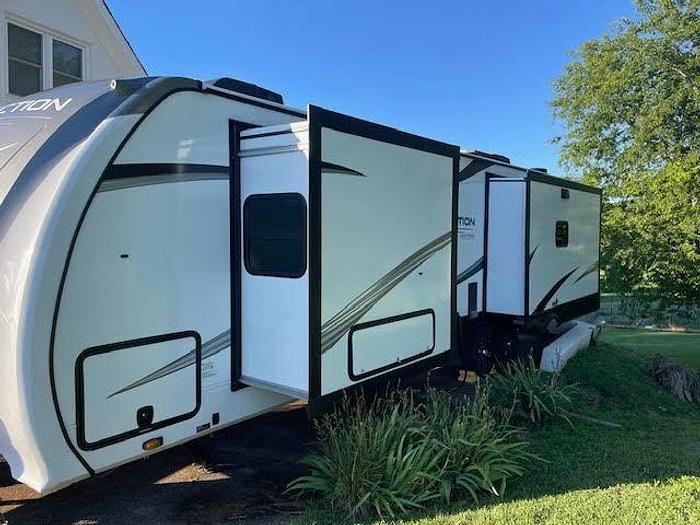 Used 2023 Grand Design Reflection