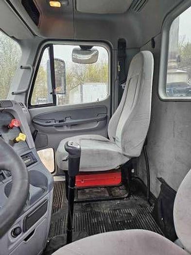 Used 2009 Freightliner COLUMBIA 120 Actual Miles 157,350