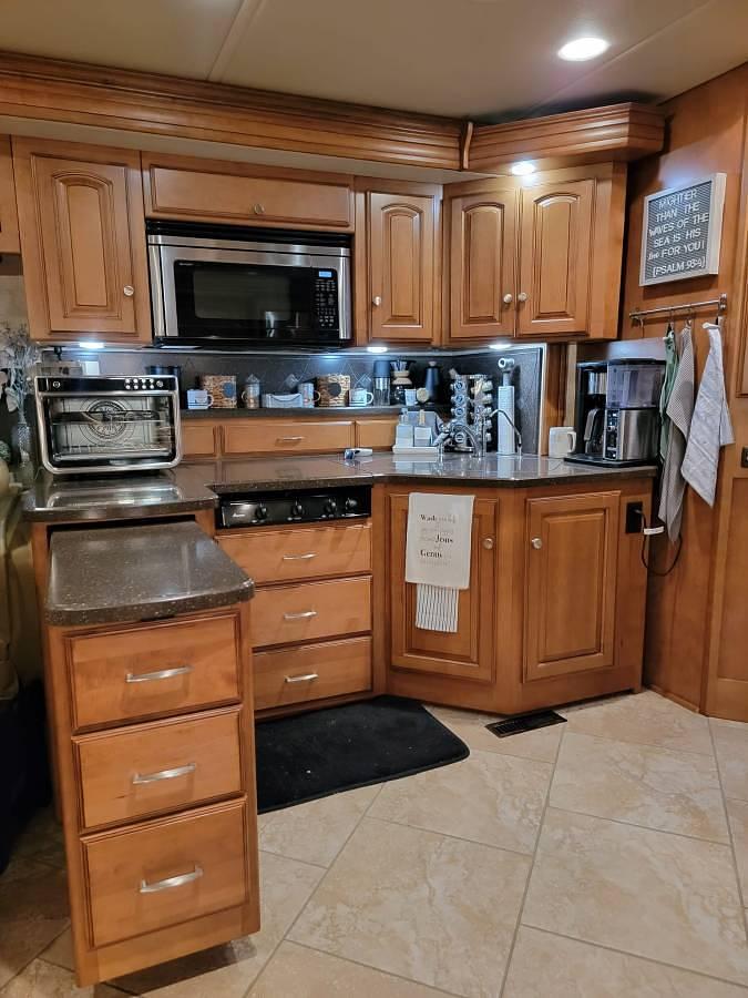 Used 2012 Winnebago Journey 40U Class A Motorhome