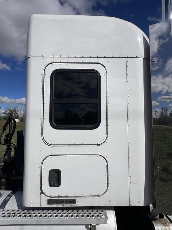 Used 2014 Kenworth W900L