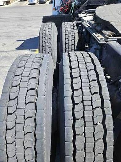 Used 2009 Freightliner COLUMBIA 120 Actual Miles 157,350