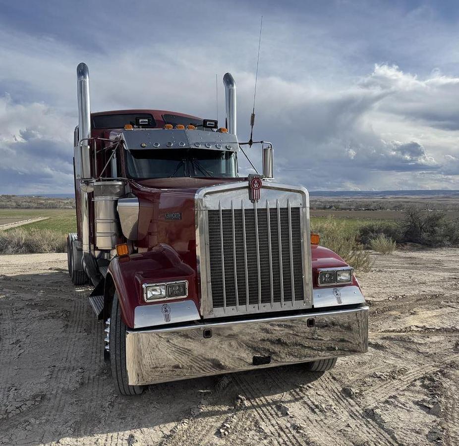 Used 1999 Kenworth W900L